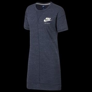 Nike Gym Vintage Dress. Size Medium. Thunder blue.